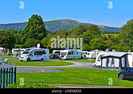 Ein Blick auf die idyllischen ländlichen Umgebung des Caravan & Wohnmobil Club Site an Hanley Swan, als 'Mdeenborstel Hügel" bekannt. Stockfoto