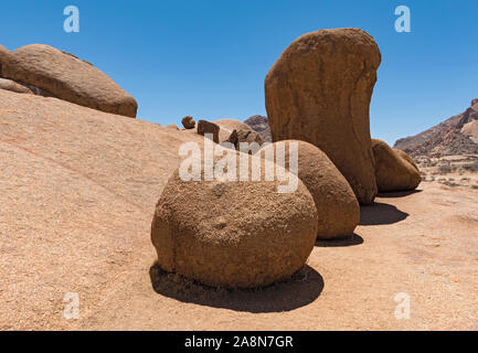 Felsformationen in Spitzkoppe Wüste Namib, Namibia Stockfoto