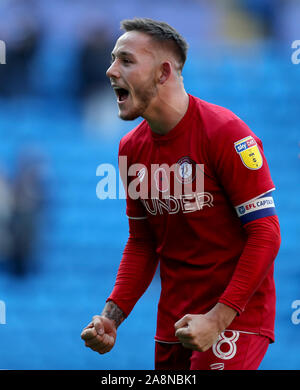 Bristol City Josh Brownhill feiert Sieg bei Vollzeit während der Sky Bet Championship Match in Cardiff City Stadium. Stockfoto