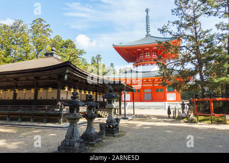 Präfektur Wakayama, Japan - 31. Oktober 2019: Mount Koya, der jedoch der gemeinhin übliche Name für ein riesiger Tempel Siedlung in der Präfektur Wakayama. Stockfoto