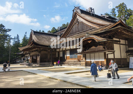 Präfektur Wakayama, Japan - 31. Oktober 2019: Mount Koya, der jedoch der gemeinhin übliche Name für ein riesiger Tempel Siedlung in der Präfektur Wakayama. Stockfoto