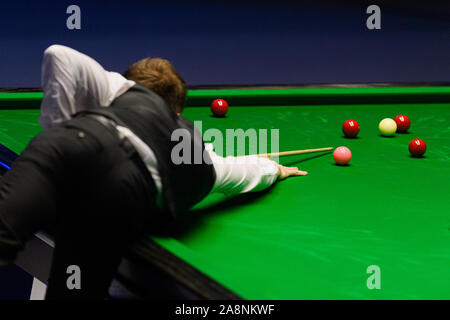 Coventry, Großbritannien. 09 Nov, 2019. Judd Trump vs Mark Allen während der Tag 6 Halbfinale 2019 ManBetx Meister der Meister an der Ricoh Arena am Samstag, November 09, 2019 in Coventry, England. Credit: Taka G Wu/Alamy leben Nachrichten Stockfoto