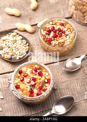 Traditionelle türkische Spezialitäten Ashura Noahs Pudding Stockfoto