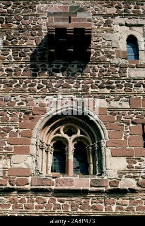 VENTANA DEL TORREON DE DON JUAN DE AUSTRIA - TORRE DE ORIGEN ARABE RECONSTRUIDA EN EL SIGLO XVII. Lage: TORREON DE DON JUAN DE AUSTRIA. ALCAZAR DE SAN JUAN. CIUDAD REAL. Spanien. Stockfoto