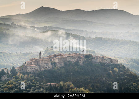 Gesamtansicht des Seggiano, Toskana, Italien, Europa. Stockfoto