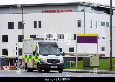 Notaufnahme, ERI, A&E, Unfall und Notfall, Royal Infirmary Edinburgh, Ambulance, Hospital, Little France Stockfoto