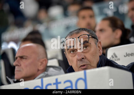 Allianz Stadion, Turin, Italien. 10 Nov, 2019. Serie A Fussball, Juventus Turin, AC Mailand; Maurizio Sarri, der Trainer von Juventus Turin - Redaktionelle Verwendung Credit: Aktion plus Sport/Alamy leben Nachrichten Stockfoto