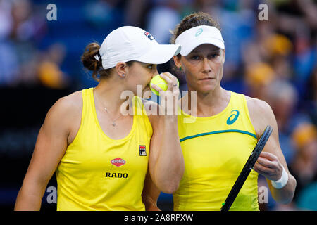 Ash Barty und Samantha Stosur im Fed Cup Final 2019 Australien gegen Frankreich bei RAC-Arena, Perth, Australien am Sonntag, den 10. November Stockfoto