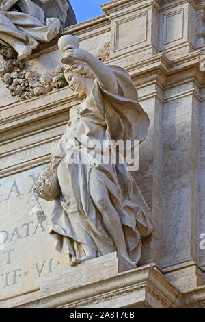 Detail auf dem Trevi Brunnen in den Straßen von Rom, Italien Stockfoto