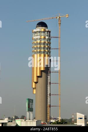Antiken siamesischen Buddhistischen Loy Krathong Tänzen Roi Et, Thailand Stockfoto