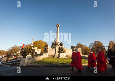 Gedenksonntagsparade und Gottesdienst im Port Sunlight war Memorial, Port Sunlight, Wirral, Merseyside, England Stockfoto