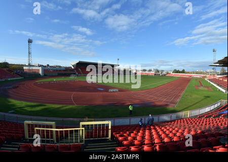 Gateshead, Großbritannien. 10 Nov, 2019. GATESHEAD, ENGLAND - NOVEMBER 10 th Gateshead Stadion während der FA Cup Runde 1 Match zwischen Gateshead und Oldham Athletic an der Gateshead International Stadium, Gateshead am Sonntag, den 10. November 2019. (Credit: Eddie Garvey | MI Nachrichten) das Fotografieren dürfen nur für Zeitung und/oder Zeitschrift redaktionelle Zwecke verwendet werden, eine Lizenz für die gewerbliche Nutzung Kreditkarte erforderlich: MI Nachrichten & Sport/Alamy leben Nachrichten Stockfoto