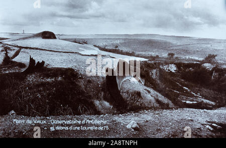 Alte WW1 Postkarte des Fort de Vaux, die Trümmer der 75 mm Revolver (evtl. nach 1915 zerstört werden), Vaux-Devant-Damloup, Meuse, Frankreich Stockfoto