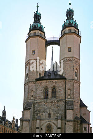 Halle/Saale, Germany-August 24, 2019: Die Kirche Unserer Lieben Frau, Eastside vom Markt Stockfoto