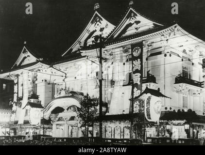 Kabuki-za Theater bei Nacht, Tokyo, Japan 1930 s Stockfoto