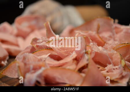 Prosciutto, Speck & Mortadella Nahansicht Stockfoto