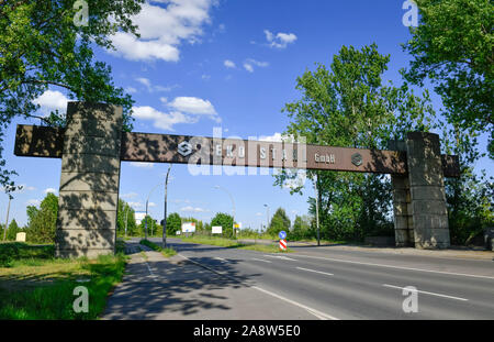 Werkstor Hüttenwerk Arcelor Mittal, ehemals Eko Stahl, B 112, Oberhavel, Brandenburg, Deutschland Stockfoto