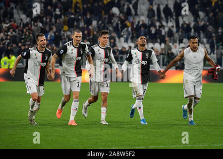 Turin, Italien. 10 Nov, 2019. Miralem Rudolph von Juventus Turin FC, Leonardo Bonucci von Juventus Turin FC, Paulo Dybala von Juventus Turin FC, Douglas Costa von Juventus Turin in der Serie A zwischen Juventus Turin und AC Mailand im Stadion von Juventus Turin, Turin, Italien am 10. November 2019. Foto: Mattia Ozbot. Credit: UK Sport Pics Ltd/Alamy leben Nachrichten Stockfoto