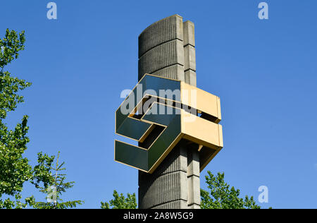 Logo EKO Stahl, Werkstor Hüttenwerk Arcelor Mittal, B112, Eisenhüttenstadt, Brandenburg, Deutschland Stockfoto