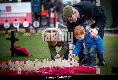 Ehemalige Scots Guard Brian Ward, aus Cumbernauld, mit