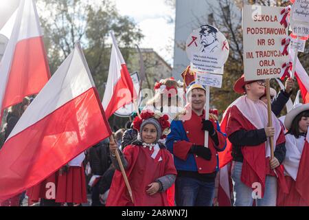 Wroclaw, Polen. 11 Nov, 2019. 11. November 2019 Polen Wroclaw Parade anlässlich des Polnischen Unabhängigkeitstag in Breslau Quelle: Krzysztof Kaniewski/ZUMA Draht/Alamy leben Nachrichten Stockfoto