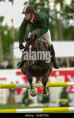 Kanada 1, Spruce Meadows Juni 2002, Raymond Texel (USA) Reiten Lexikon Stockfoto