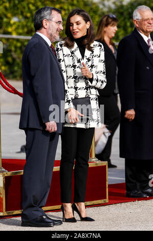 MADRID, Spanien - 11 November: König Philipp VI. von Spanien, der Königin Letizia von Spanien von Adolfo Suarez Flughafen Madrid-Barajas nach Kuba tate Besuchen Sie fahren am 11. November 2019 in Madrid, Spanien. November 11, 2019. Credit: Jimmy Olsen/Medien Punch *** KEINE SPANIEN *** Stockfoto