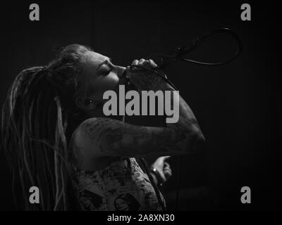 Mailand, Italien. 6. November 2019. Die moldauischen Nu Metal nu Metalcore-band infizierten Regen führt bei Live-musik-CLUB. Brambilla Simone Live News Fotograf Stockfoto