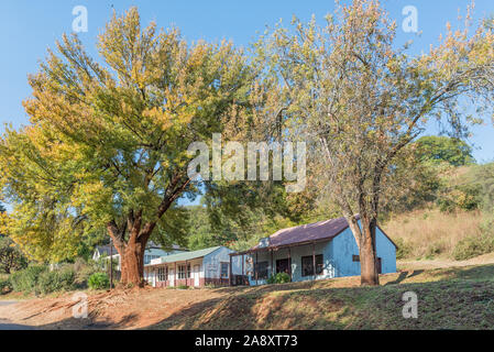 PILGRIMS REST, SÜDAFRIKA - 21. MAI 2019: eine Straße, Szene, mit einem historischen Gebäude, in Pilgrims Rest, Mpumalanga Stockfoto