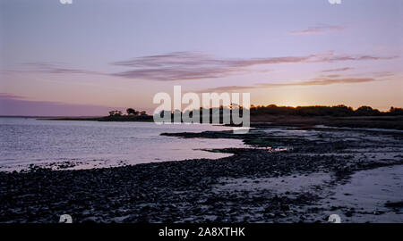 Verträumter Strand bei Sonnenaufgang auf Cape Cod Stockfoto