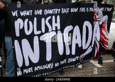 November 11, 2019, Warszawa, mazowieckie, Polen: 11. November 2019, Warschau, Polen: Unabhängigkeit März von patrioticcommunities und neo-faschistischen Organisationen organisiert. März von der Organisation der Unabhängigkeit vom März, die von vielen Organisationen mit Neo besucht wird organisiert-faschistischen Ansichten aus Polen und anderen Europäischen Ländern jedes Jahr. (Bild: © Grzegorz Banaszak/ZUMA Draht) Stockfoto