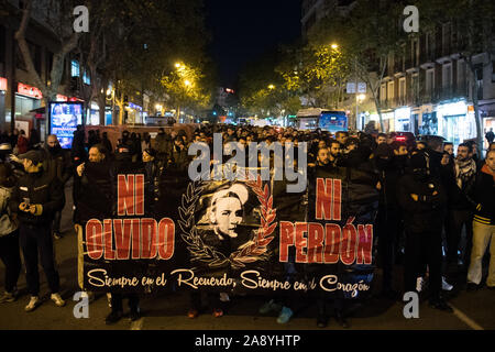 Madrid, Spanien. November 11, 2019, Rally Antifaschistinnen erinnern Carlos Palomino, ein 16 Jahre alter Junge, der vor 12 Jahren von einem ganz rechts Militar getötet wurde, als er im Begriff war, zu einer Demonstration. Credit: Marcos del Mazo/Alamy leben Nachrichten Stockfoto