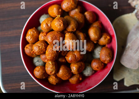 Schüssel kleine handwerkliche Wurst Stockfoto