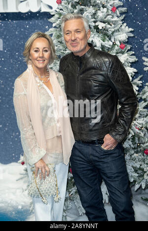 London, Großbritannien. 11 Nov, 2019. LONDON, ENGLAND - 11. NOVEMBER: Shirlie Holliman und Martin Kemp nimmt an der UK Premiere von "Last Christmas" am BFI Southbank am 11. November 2019 in London, England Credit: Gary Mitchell, GMP-Media/Alamy leben Nachrichten Stockfoto