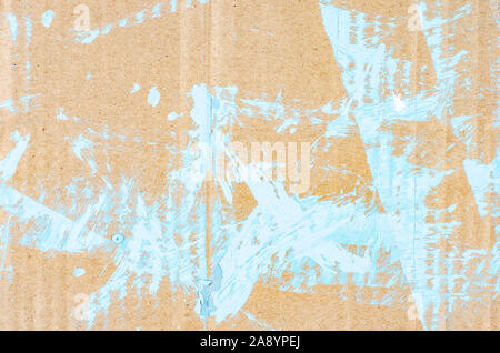 Close-up des Handwerks Papier farbig mit blauer Farbe. Flach. Ansicht von oben Stockfoto