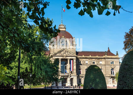 Der Platz der Republik in Straßburg, Frankreich. Die National- und Universitätsbibliothek ist auf dem Platz entfernt. Straßburg, Frankreich, Europa Stockfoto