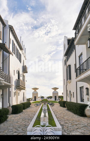 Alys Beach, Florida, USA, Wohnhäuser mit modernen Meer oder Küste leben in South Walton Florida das Florida Panhandle. Stockfoto