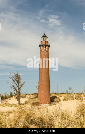 Schönen Frühlingstag an wenig Sable Point Lighthouse in Michigan Stockfoto