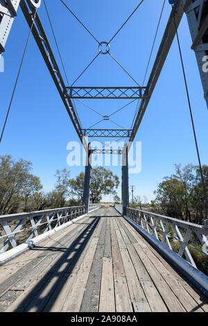 Heben Sie Span Brewarrina Brücke über den Barwon River, 1888 öffnen, Brewarrina, New South Wales, NSW, Australien Stockfoto