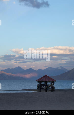 Pangong Tso oder Pangong See ein endorheiischer See im himalaya, Jammu und Kaschmir, Indien Stockfoto