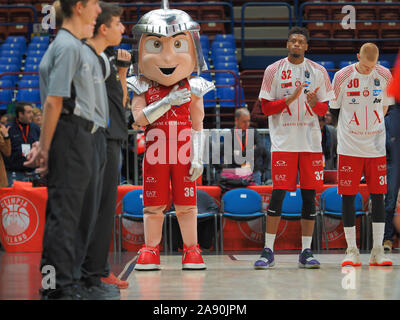 Mailand, Italien. 11 Nov, 2019. fiero guerrieroÃ¢â'¬Â, das mascotte dellÃ¢â'¬â"¢ milanoduring AX ax Armani Armani Exchange Olimpia Milano vs OriOra Pistoia, Italienische Basketball eine Serie Meisterschaft in Mailand, Italien, 11. November 2019 - LPS/Savino Paolella Credit: Savino Paolella/LPS/ZUMA Draht/Alamy leben Nachrichten Stockfoto