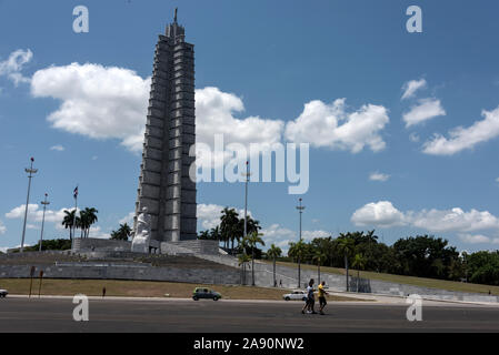Die 109 m (358 ft) José Martí Memorial Tower ist einer der wichtigsten Havanna Sehenswürdigkeiten und touristische Attraktionen in der Mitte der Plaza Revolution im Vedado Stockfoto