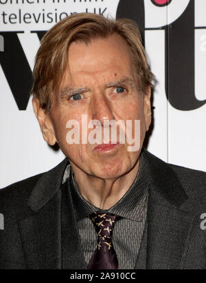 Dec 01, 2017 - London, England, UK-Sky Frauen in Film und TV Awards 2017, London Hilton - Roter Teppich Ankünfte Foto Sauen: Timothy Spall Stockfoto