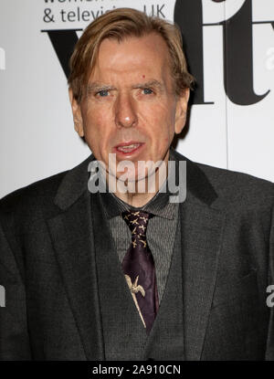 Dec 01, 2017 - London, England, UK-Sky Frauen in Film und TV Awards 2017, London Hilton - Roter Teppich Ankünfte Foto Sauen: Timothy Spall Stockfoto