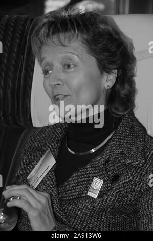 Ehemalige Schweizer Bundeskanzler und Justizministerin Eveline Widmer-Schlumpf mit ihrem Ehemann Stockfoto