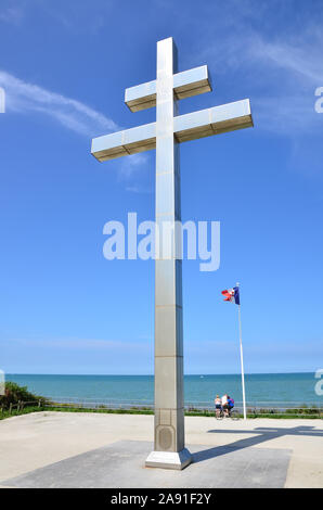 Kreuz von Lothringen, Courselles-sur-Mer, Normandie, Frankreich Stockfoto