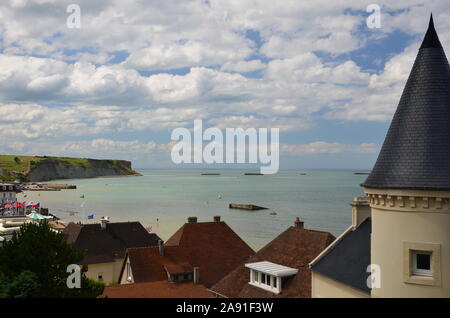 Bleibt der Maulbeere Hafen, Arromanche, Frankreich Stockfoto