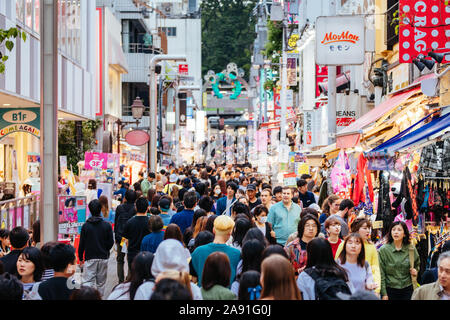 Takeshita Street in Harajuku Tokio Japan Stockfoto