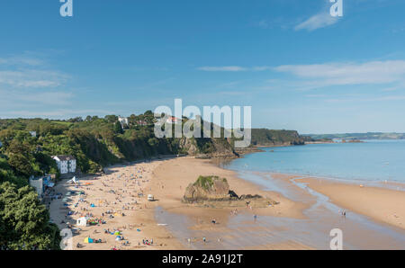 Sommer Blick auf Strand und Hafen, Strand, Tenby, Pembrokeshire, Wales. Stockfoto
