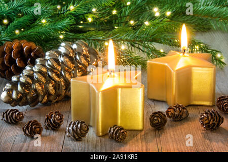 Golden Weihnachtsschmuck Stockfoto